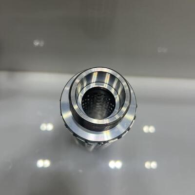 Yüksek sıcaklığa dirençli, derecelendirilmiş gözenek boyutu ve büyük filtreleme alanı olan paslanmaz çelik lifi filtri kartlığı